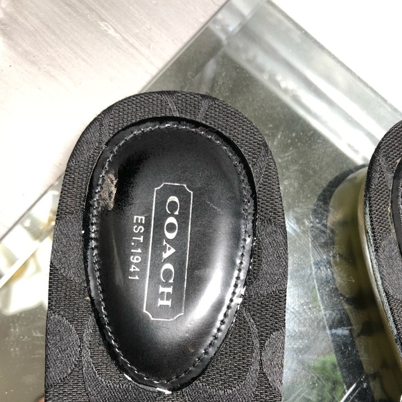 Coach black sandals. - Picture 6 of 8
